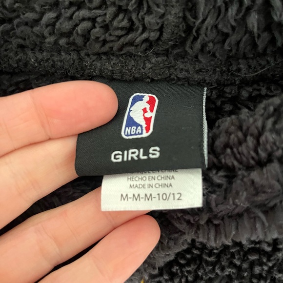 Cozy Girls Cleveland Cavs Pullover Hoodie-  Medium - Picture 3 of 4